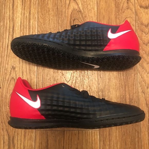 NIKE MagistaX Ola II Men’s Indoor Soccer Shoes NEW - Picture 3 of 7